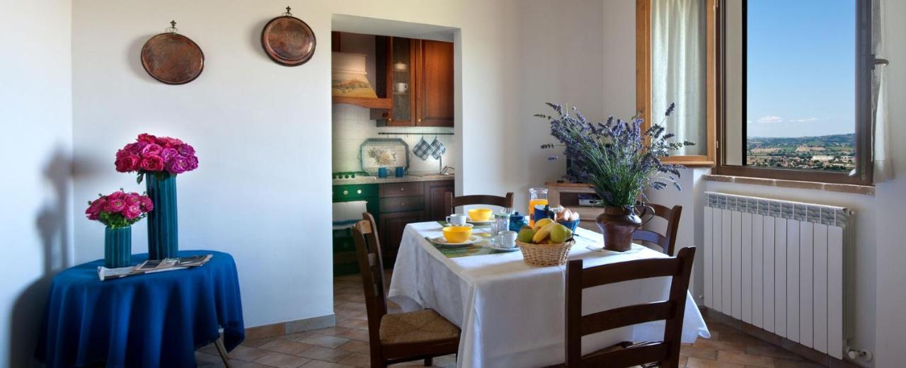 Agriturismo Fiordaliso Trevi Luaran gambar
