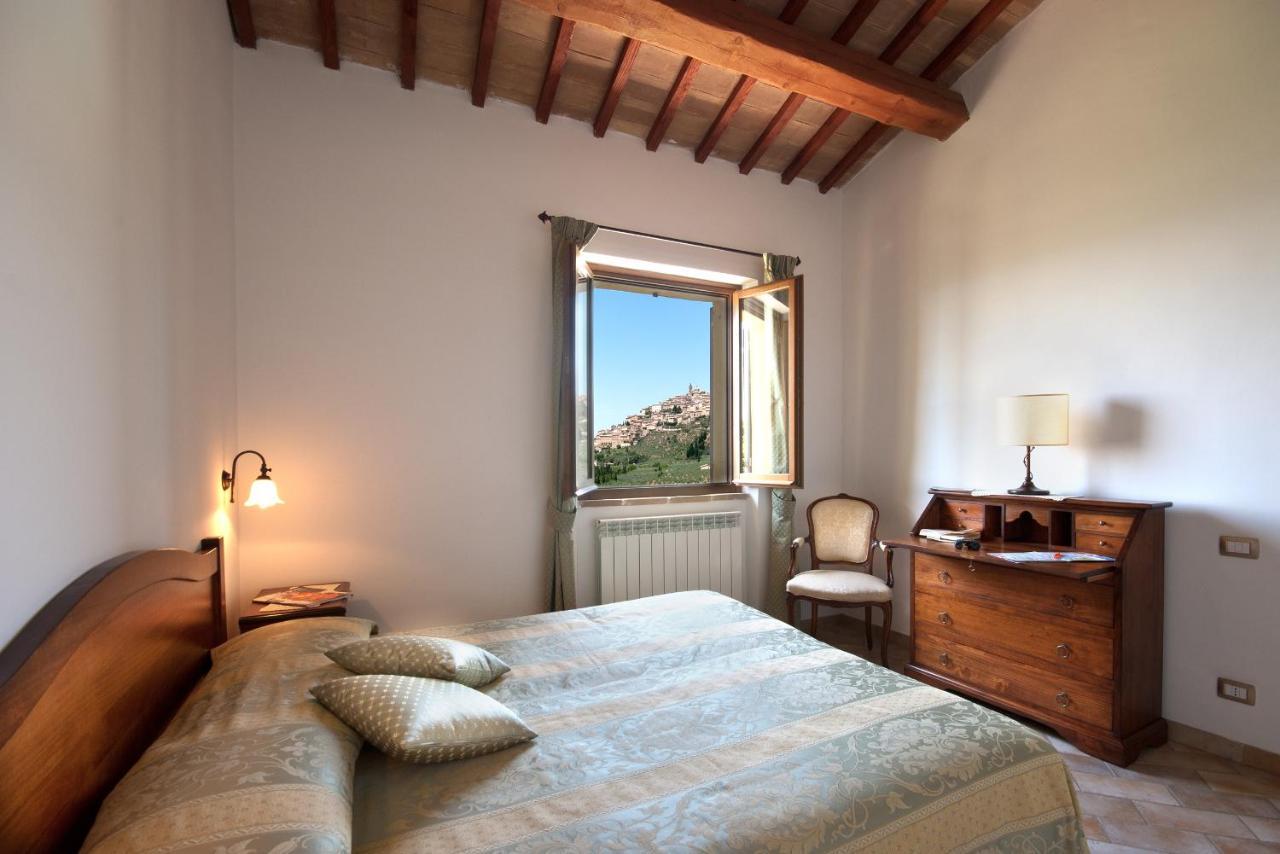 Agriturismo Fiordaliso Trevi Luaran gambar