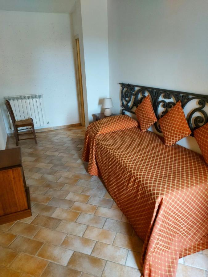 Agriturismo Fiordaliso Trevi Luaran gambar