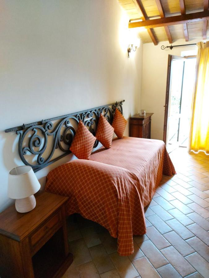 Agriturismo Fiordaliso Trevi Luaran gambar